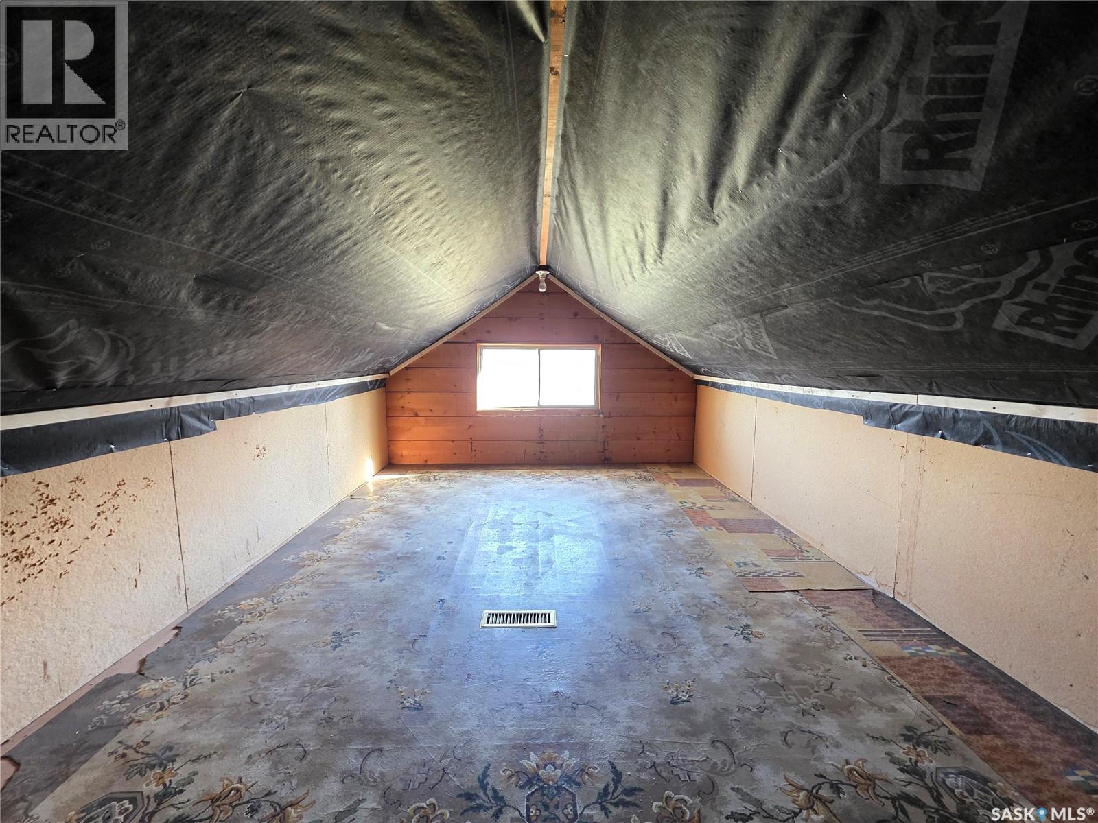 210 2nd Street S, Cabri, Saskatchewan  S0N 0J0 - Photo 24 - SK019865
