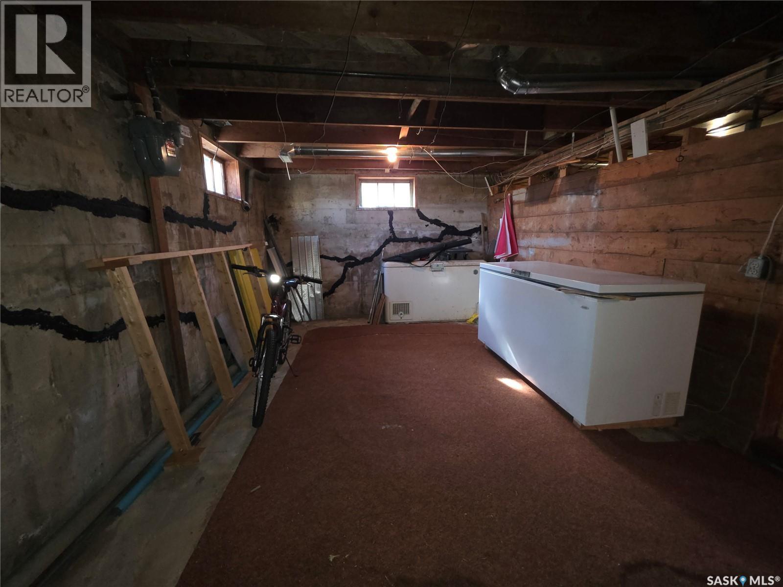 210 2nd Street S, Cabri, Saskatchewan  S0N 0J0 - Photo 31 - SK019865