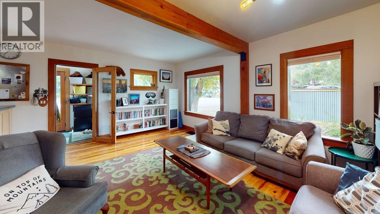2190 Butte Street, Rossland, British Columbia  V0G 1Y0 - Photo 15 - 10364357