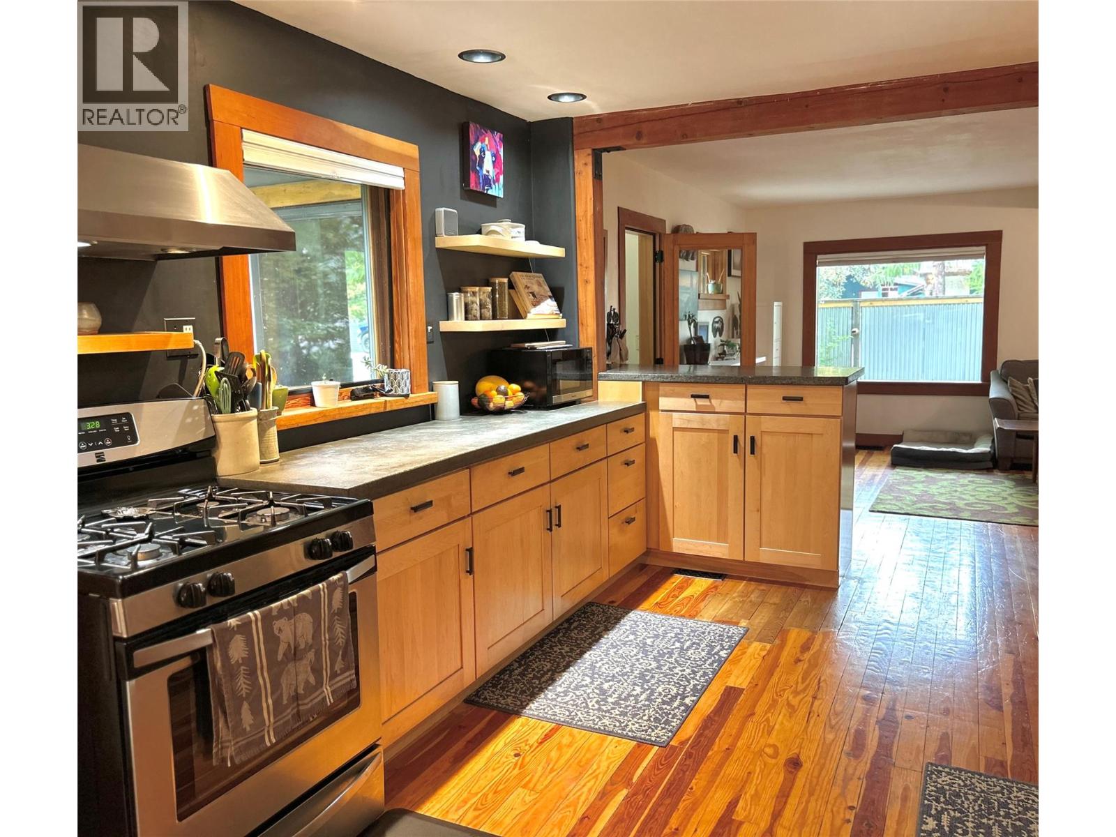 2190 Butte Street, Rossland, British Columbia  V0G 1Y0 - Photo 17 - 10364357