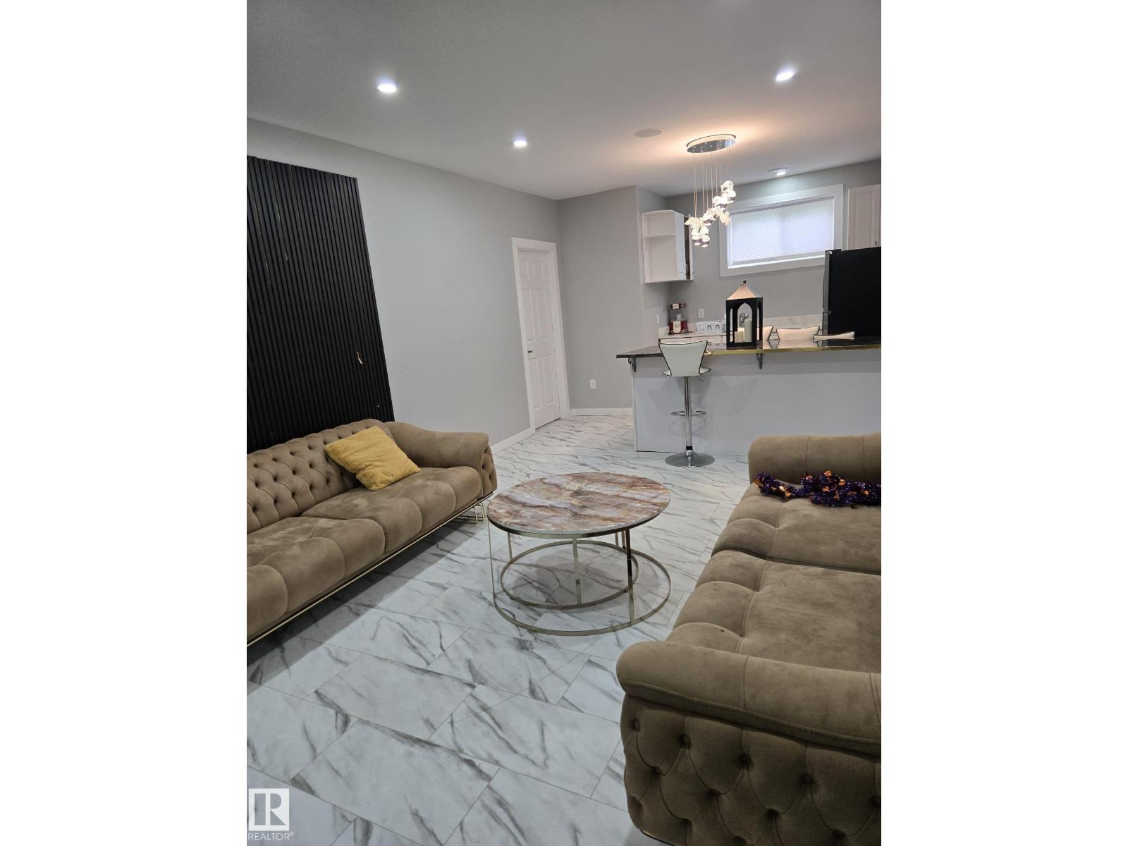 15116 32 St Nw, Edmonton, Alberta  T5Y 0N2 - Photo 9 - E4460351