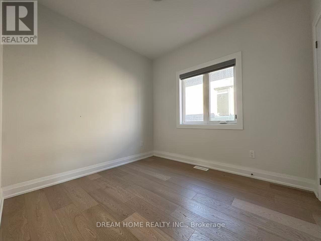 138 Seguin Street, Richmond Hill, Ontario  L4E 1N2 - Photo 10 - N12439043