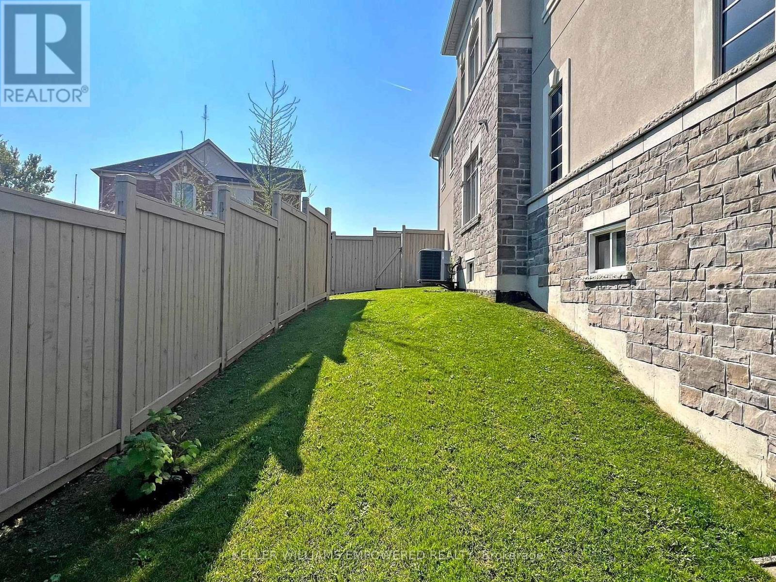 266 Touch Gold Crescent, Aurora, Ontario  L4G 3X5 - Photo 49 - N12439047