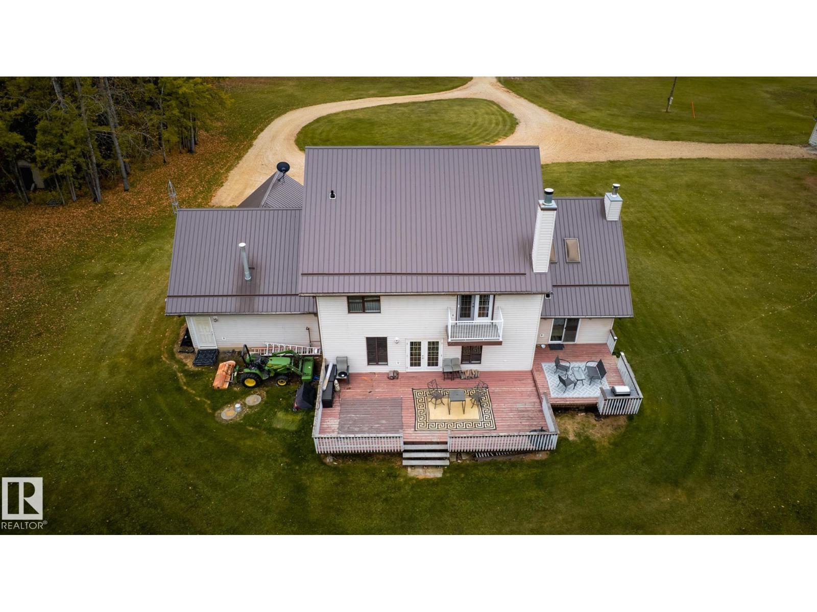 63068 Hwy 33, Rural Woodlands County, Alberta  T0G 1A0 - Photo 4 - E4460349