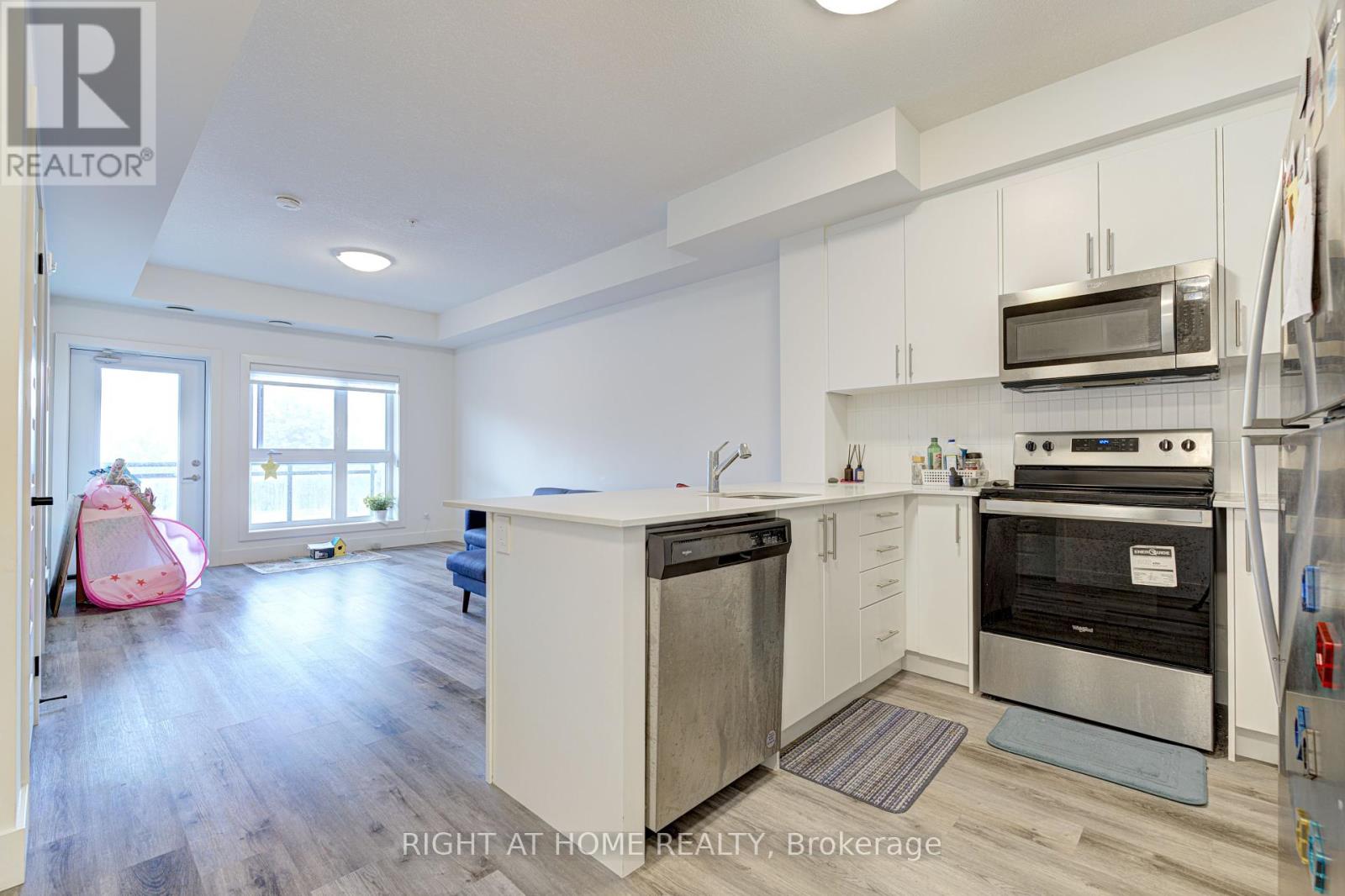 304 - 1201 Lackner Place, Kitchener, Ontario  N2A 4G3 - Photo 3 - X12432294