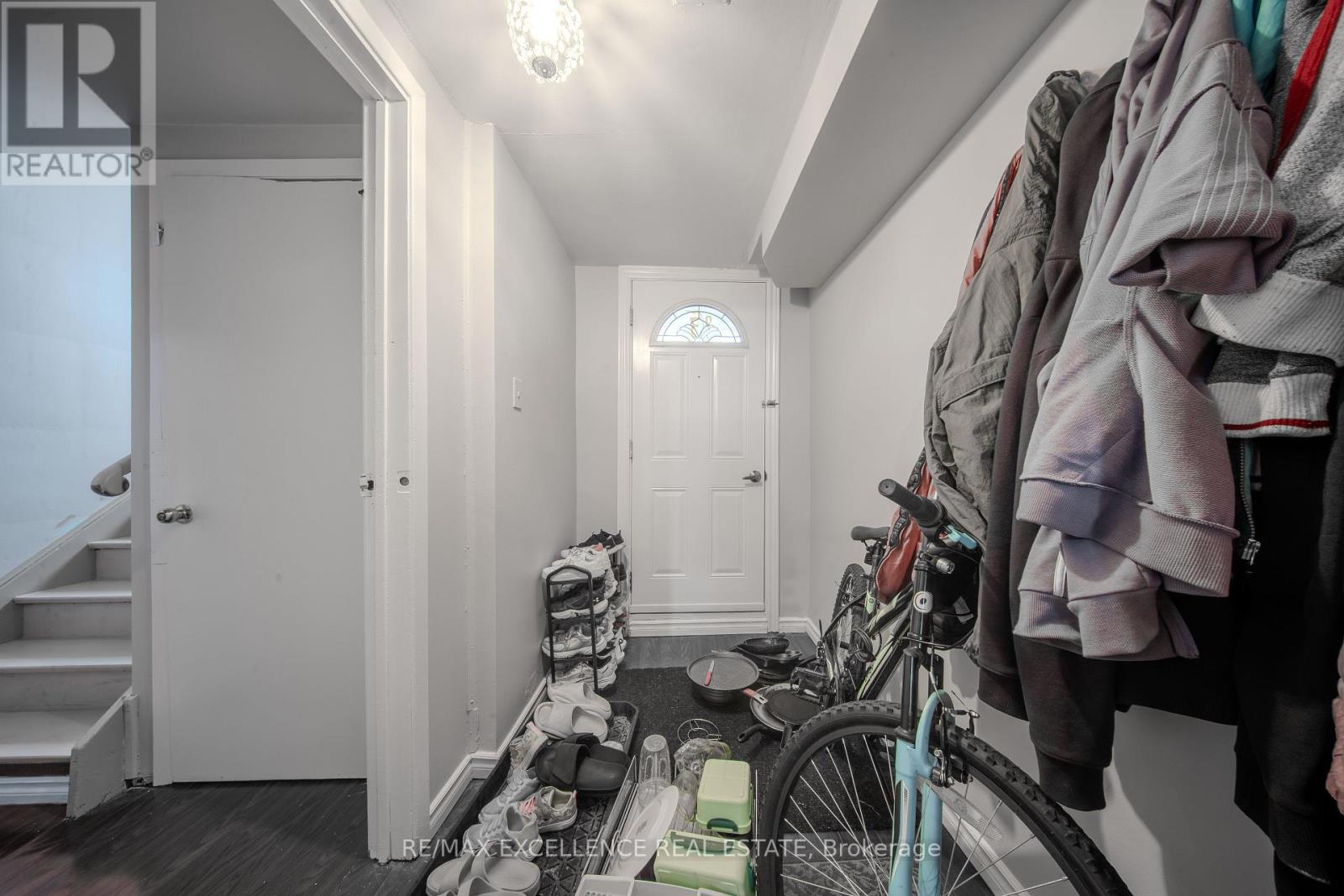 7246 Reindeer Drive, Mississauga, Ontario  L4T 2M7 - Photo 19 - W12434182