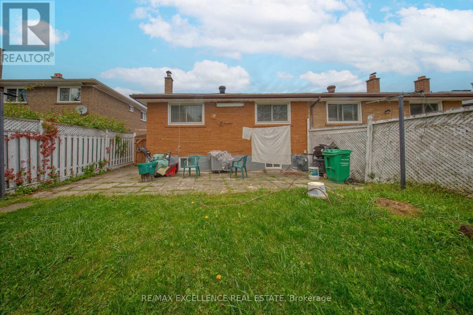 7246 Reindeer Drive, Mississauga, Ontario  L4T 2M7 - Photo 31 - W12434182