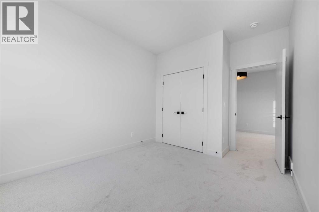 289 Waterford Heath, Chestermere, Alberta  T1X 2Z6 - Photo 23 - A2244679