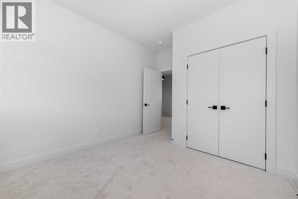 289 Waterford Heath, Chestermere, Alberta  T1X 2Z6 - Photo 21 - A2244679