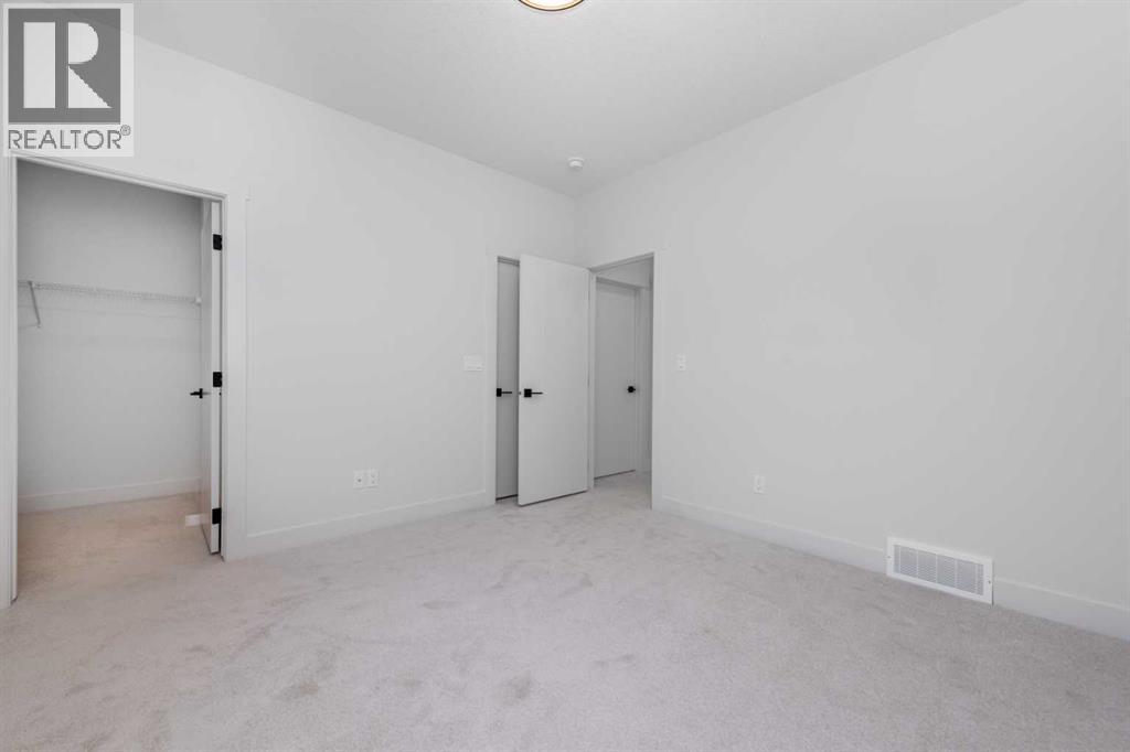 289 Waterford Heath, Chestermere, Alberta  T1X 2Z6 - Photo 27 - A2244679