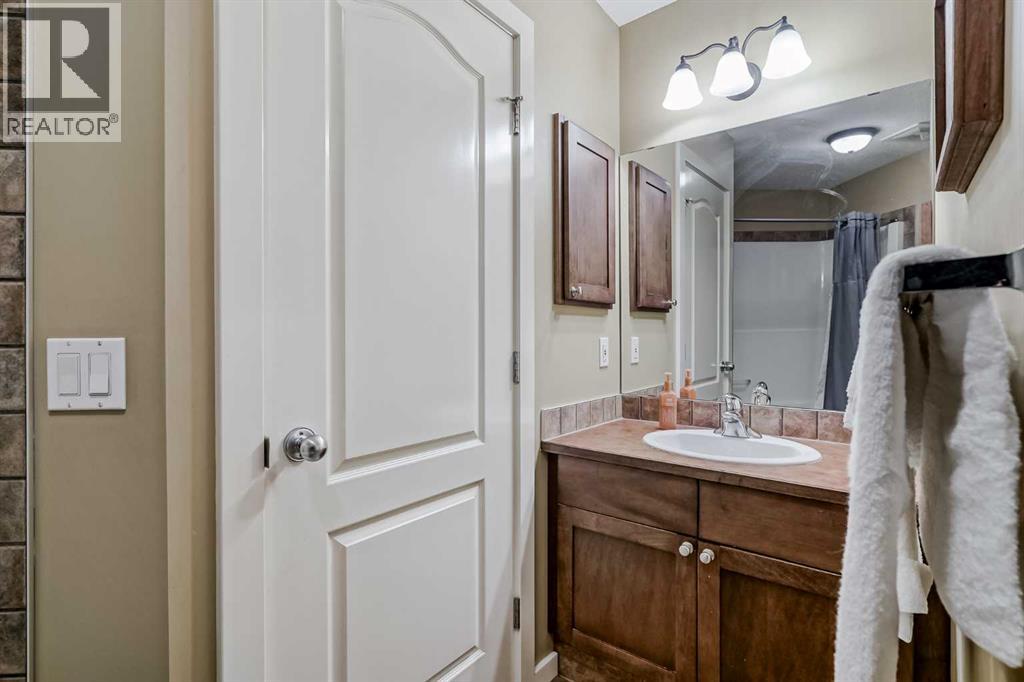 48 Chapala Square Se, Calgary, Alberta  T2X 3T7 - Photo 33 - A2254971