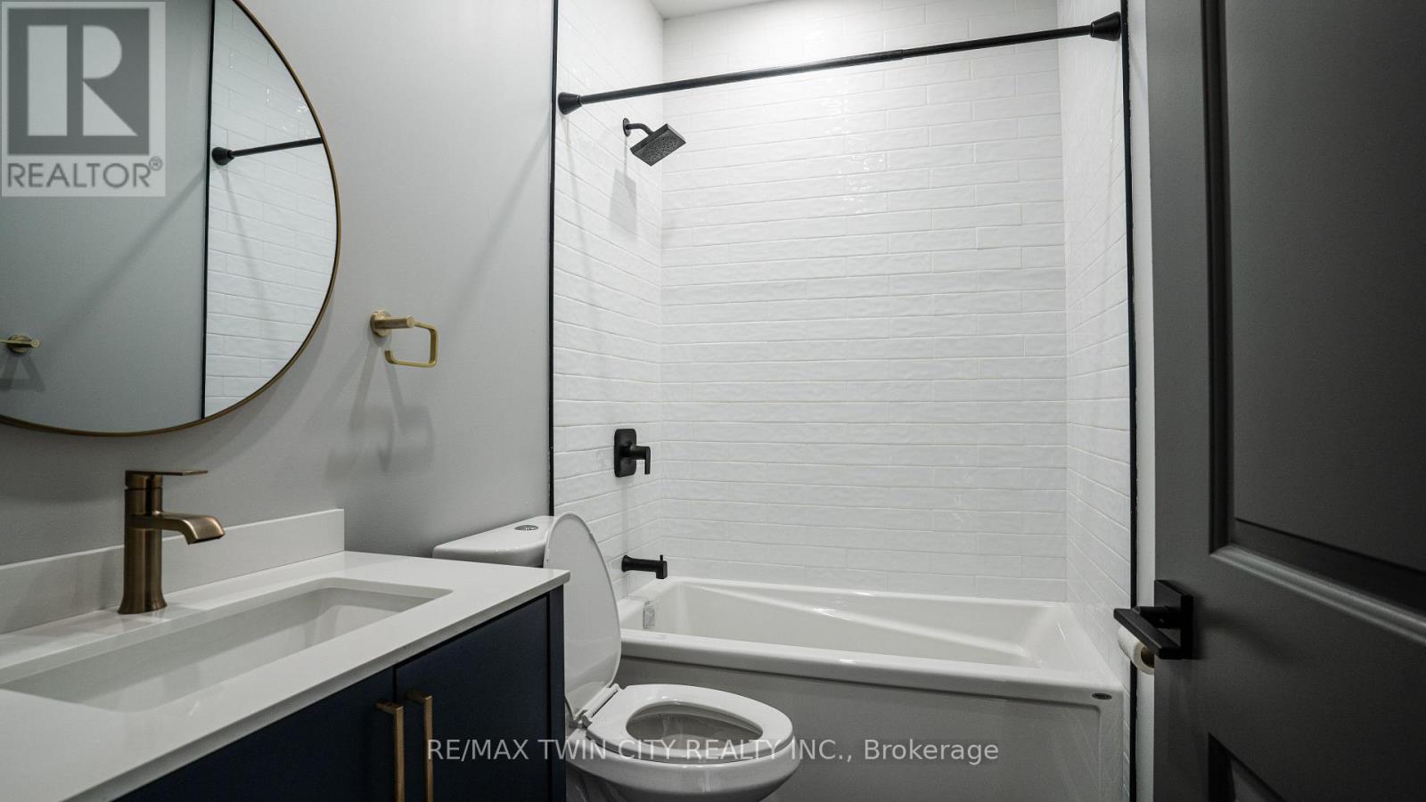 309 Nelson Street, Brantford, Ontario  N3S 4E2 - Photo 10 - X12439033