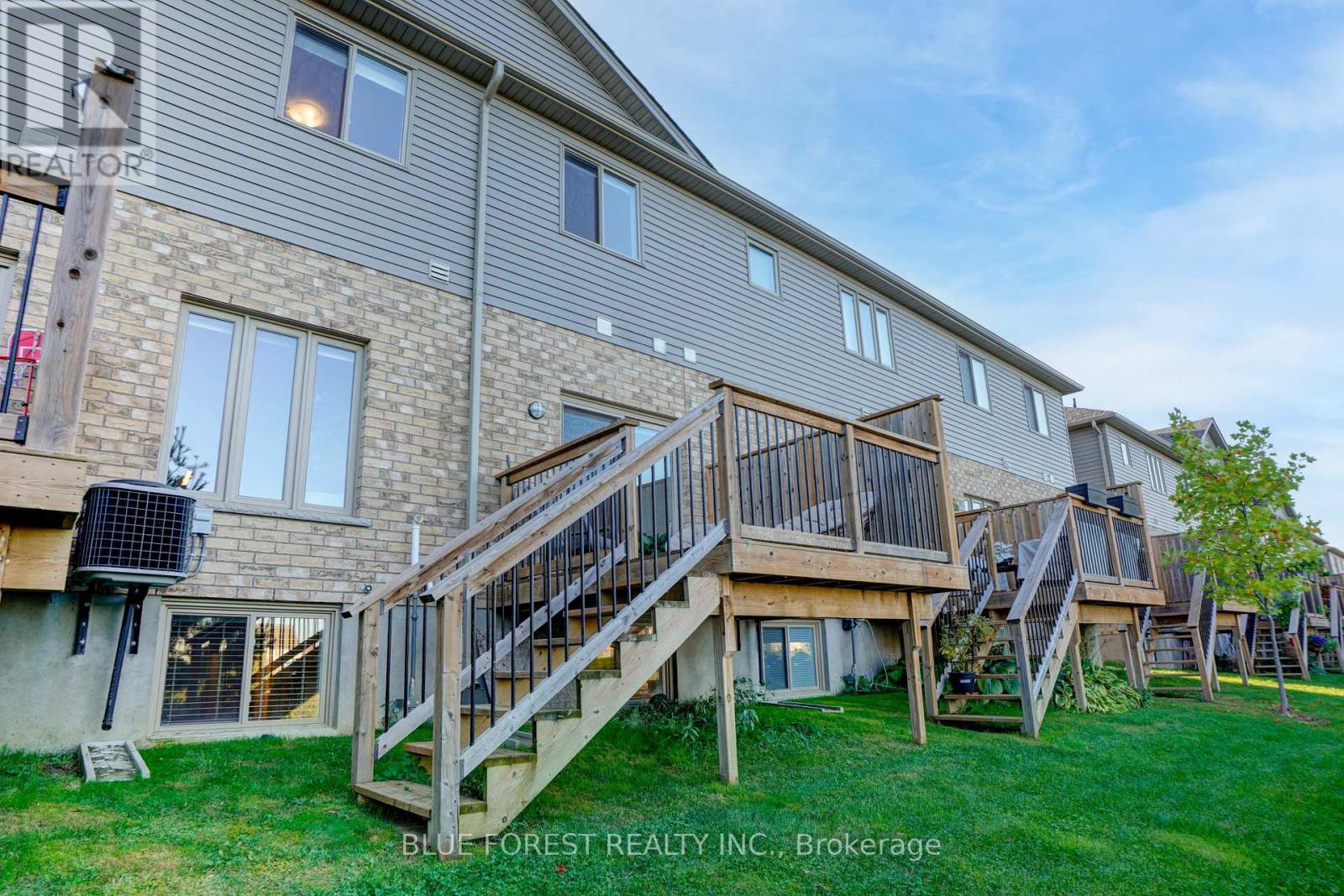 33 - 2491 Tokala Trail, London North, Ontario  N6G 5B4 - Photo 40 - X12439056