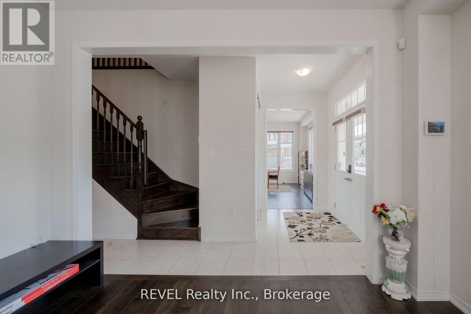 8797 Pawpaw Lane, Niagara Falls (Brown), Ontario  L2H 3S4 - Photo 12 - X12439053