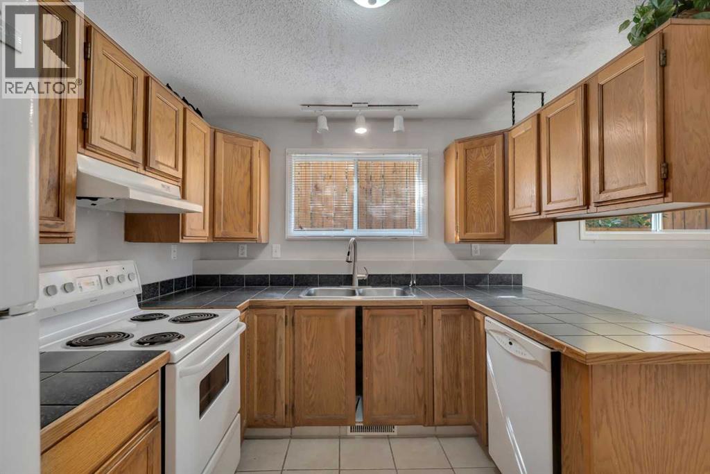 2, 3314 Centre Street Ne, Calgary, Alberta  T2E 2X8 - Photo 6 - A2253478