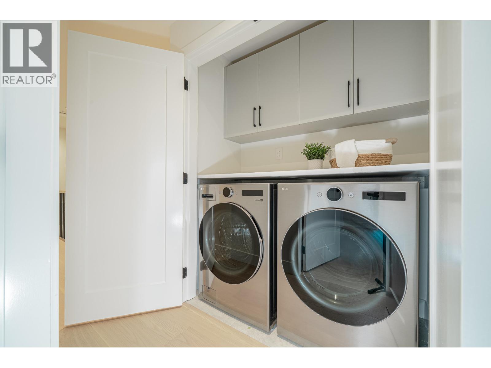 3815 Oxford Street, Burnaby, British Columbia  V5C 1C2 - Photo 29 - R3054180