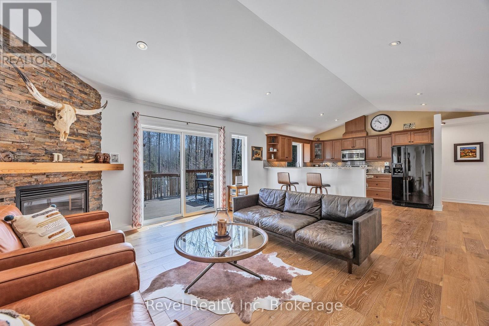 89 Trout Lane, Tiny, Ontario  L9M 0J1 - Photo 6 - S12438120
