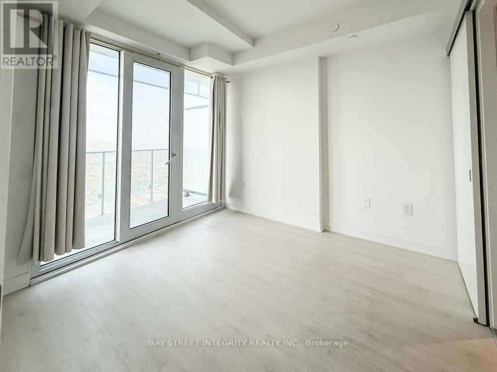 3706 - 3900 Confederation Parkway, Mississauga, Ontario  L5B 0M3 - Photo 4 - W12421548