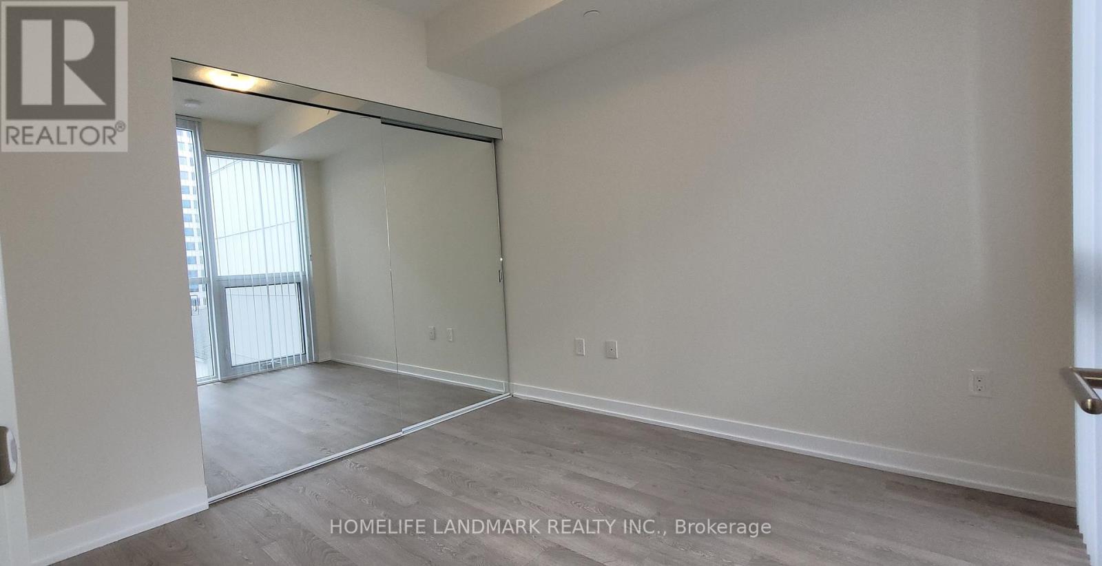 702 - 99 John Street, Toronto, Ontario  M5V 0S6 - Photo 10 - C12439059