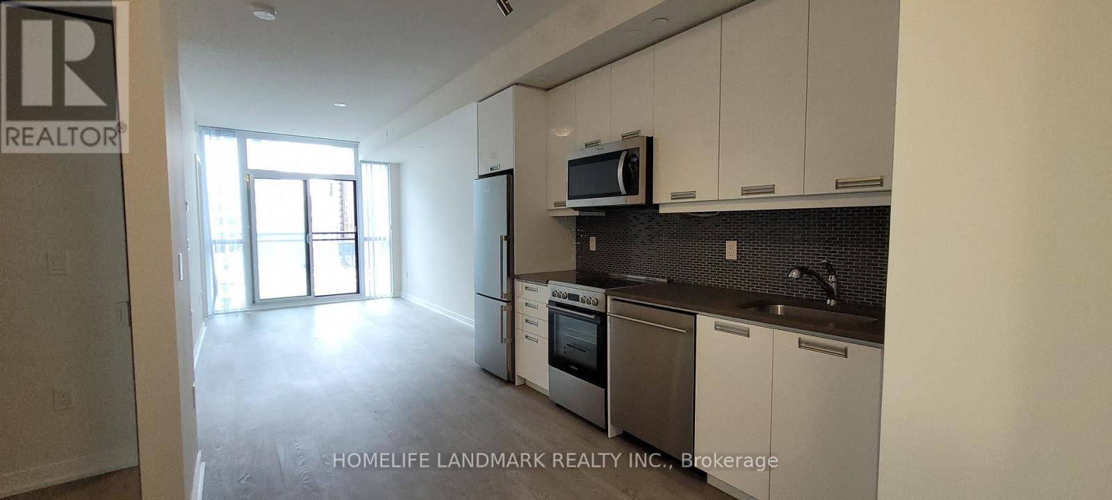 702 - 99 John Street, Toronto, Ontario  M5V 0S6 - Photo 7 - C12439059