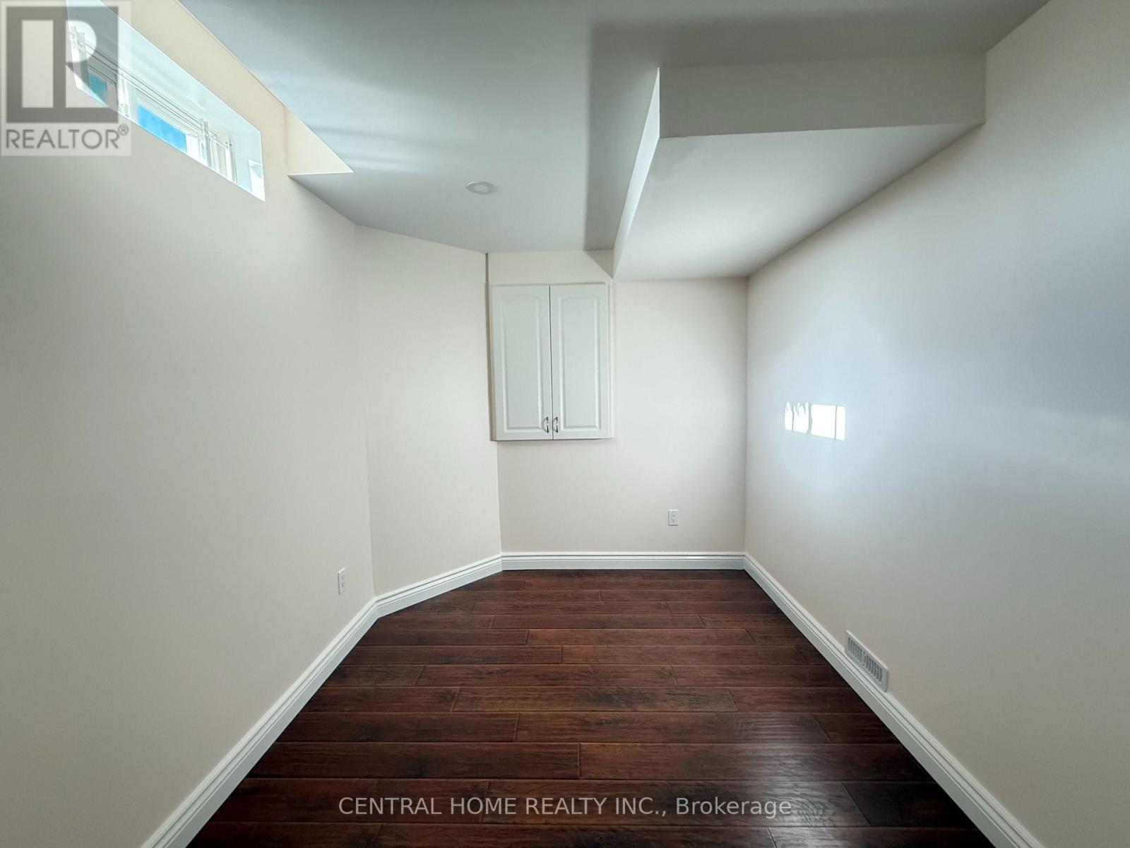 Bsmt - 39 Kentland Street, Markham, Ontario  L6E 0H6 - Photo 8 - N12439058
