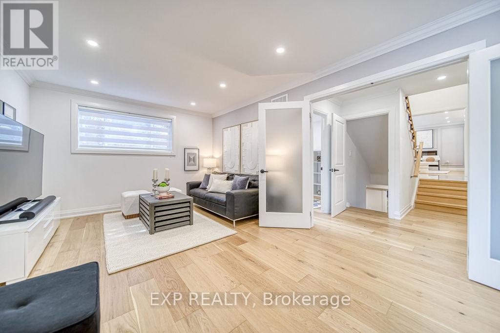 11 Lillian Avenue, Markham, Ontario  L3T 4N7 - Photo 16 - N12439061