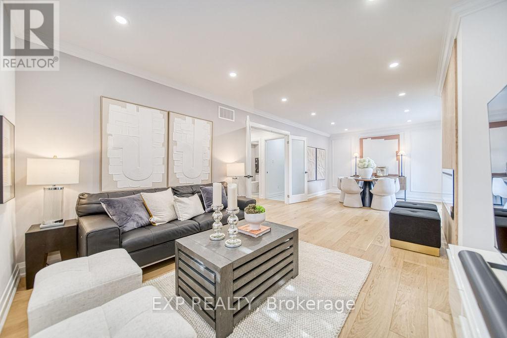 11 Lillian Avenue, Markham, Ontario  L3T 4N7 - Photo 18 - N12439061