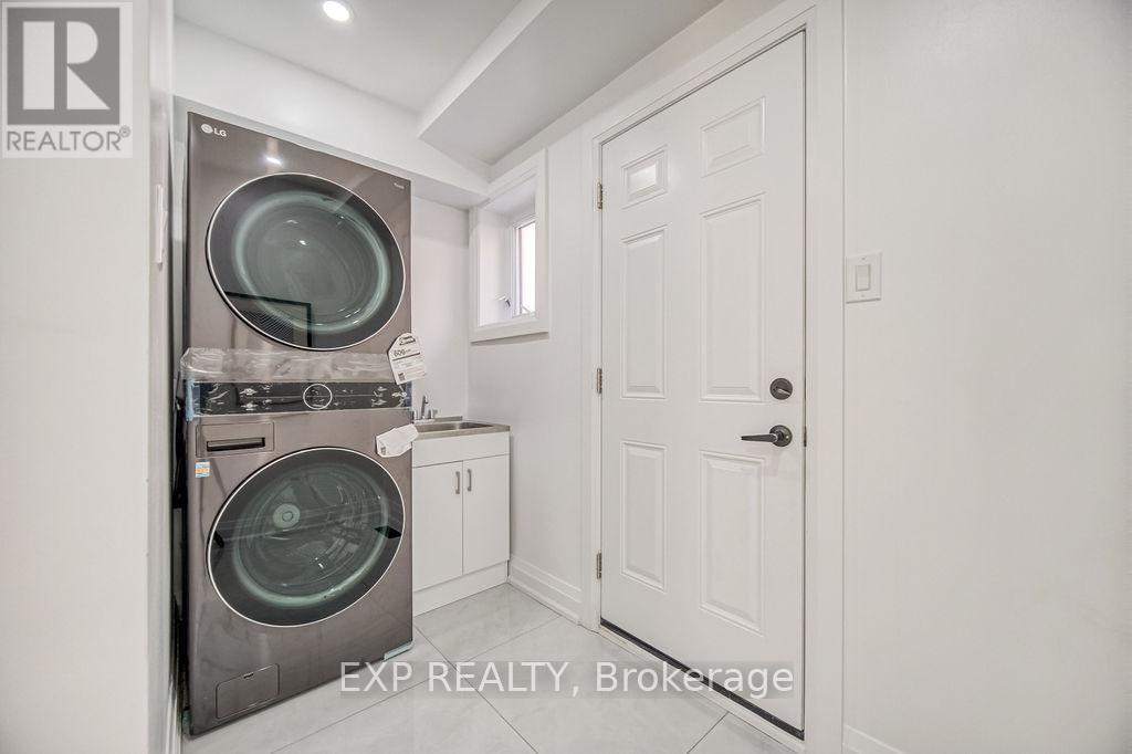 11 Lillian Avenue, Markham, Ontario  L3T 4N7 - Photo 27 - N12439061