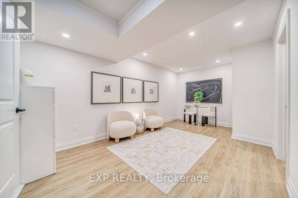 11 Lillian Avenue, Markham, Ontario  L3T 4N7 - Photo 39 - N12439061