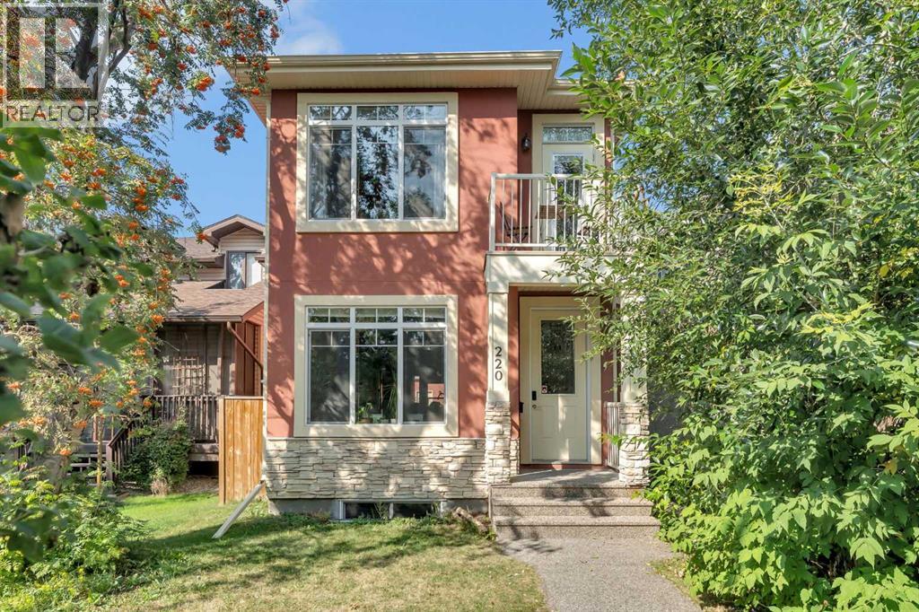 220 21 Avenue Nw, Calgary, Alberta  T2M 1J3 - Photo 1 - A2261288