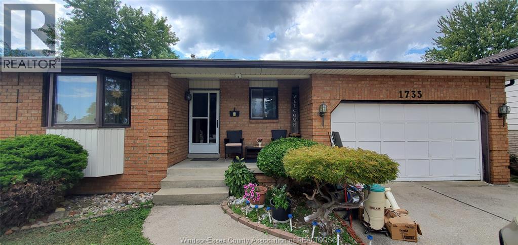 MLS# 25022337: 1735 HOMESTEAD LANE, LaSalle, Canada