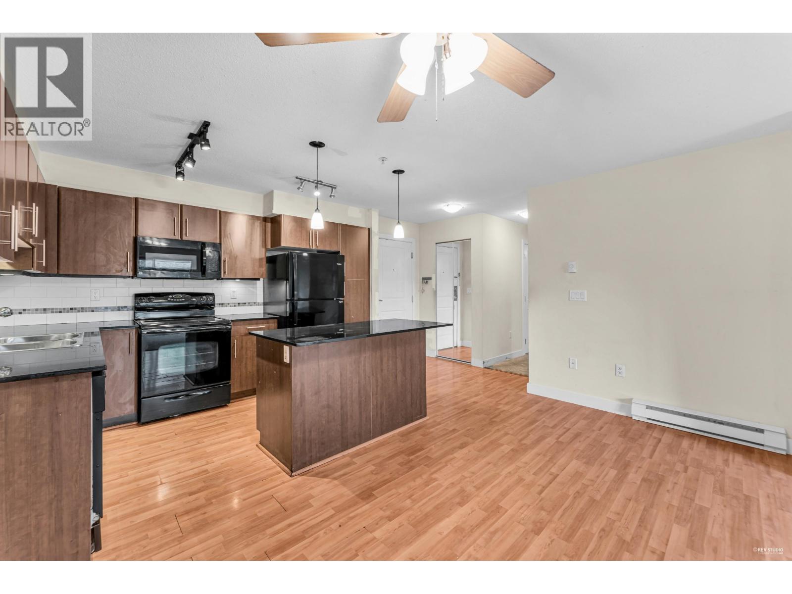 214 12020 207a Street, Maple Ridge, British Columbia  V2X 8V2 - Photo 3 - R3054049