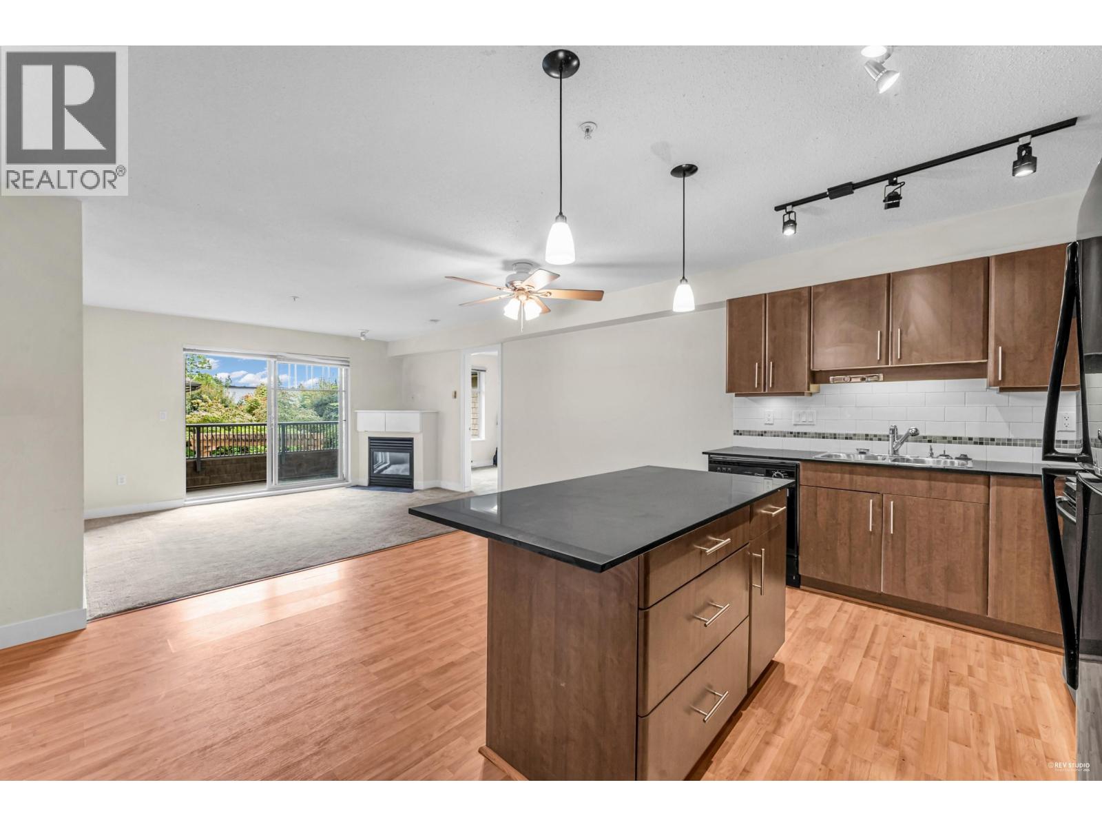 214 12020 207a Street, Maple Ridge, British Columbia  V2X 8V2 - Photo 6 - R3054049