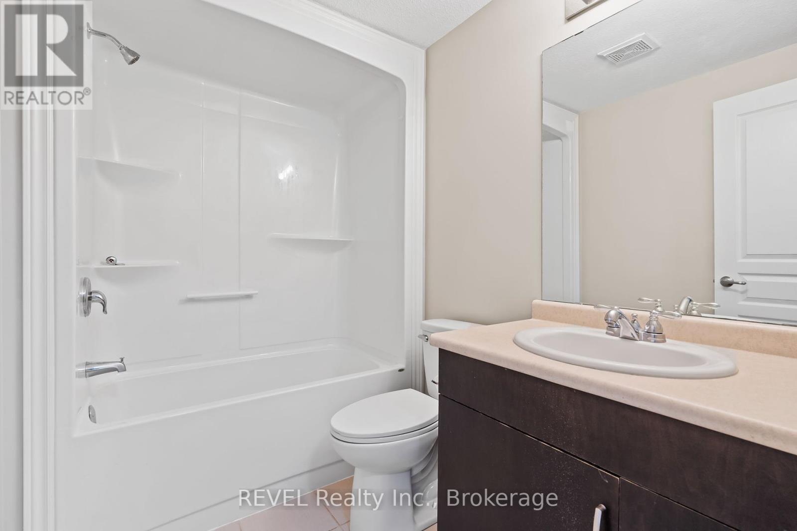 124 Roselawn Crescent, Welland (Coyle Creek), Ontario  L3C 0B7 - Photo 25 - X12439078