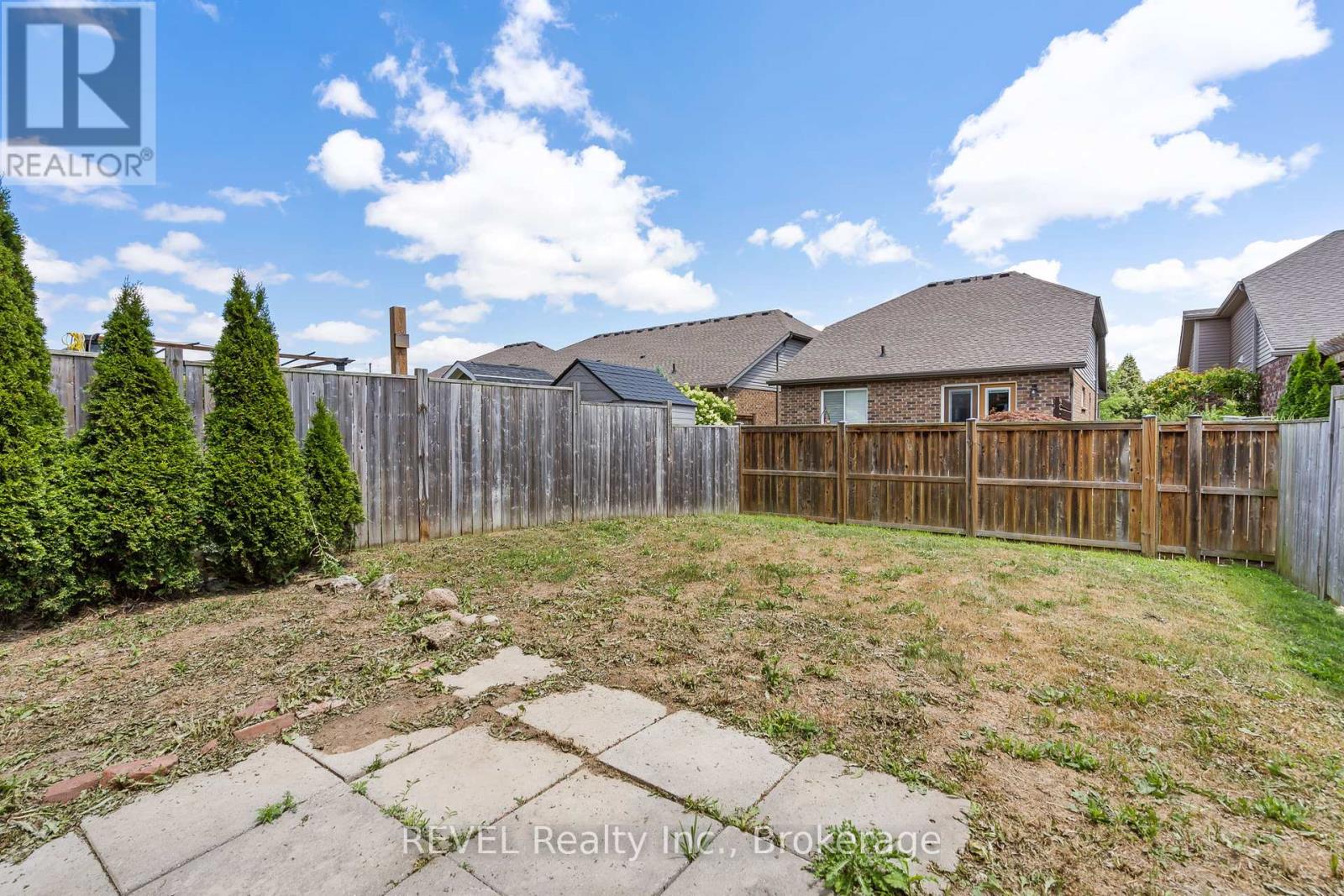 124 Roselawn Crescent, Welland (Coyle Creek), Ontario  L3C 0B7 - Photo 26 - X12439078
