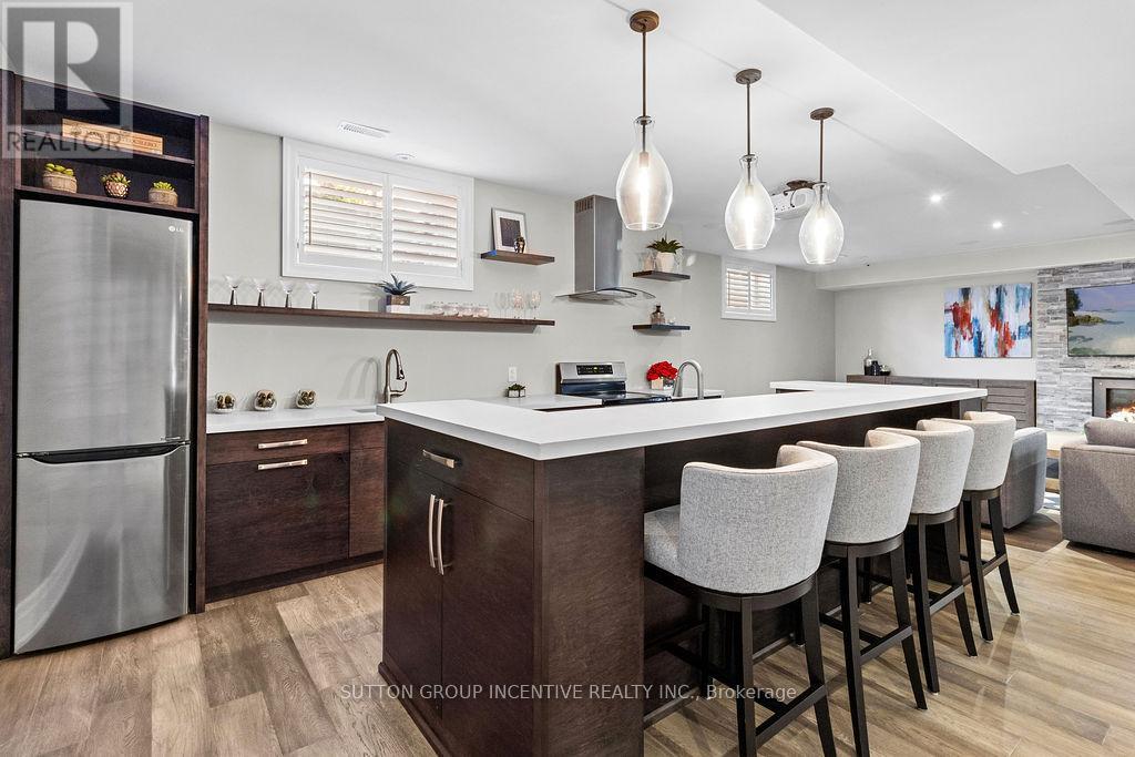 327 Sunnybrae Avenue, Innisfil, Ontario  L9S 0K9 - Photo 39 - N12439069