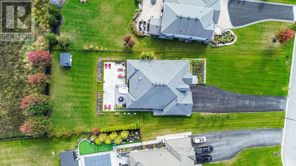 327 Sunnybrae Avenue, Innisfil, Ontario  L9S 0K9 - Photo 4 - N12439069