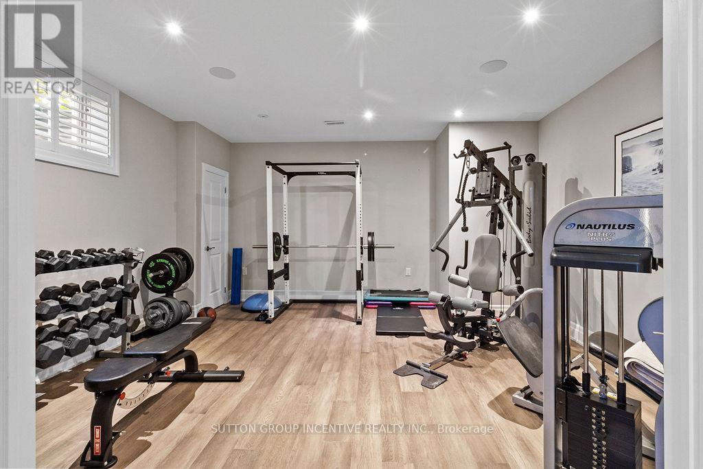 327 Sunnybrae Avenue, Innisfil, Ontario  L9S 0K9 - Photo 41 - N12439069