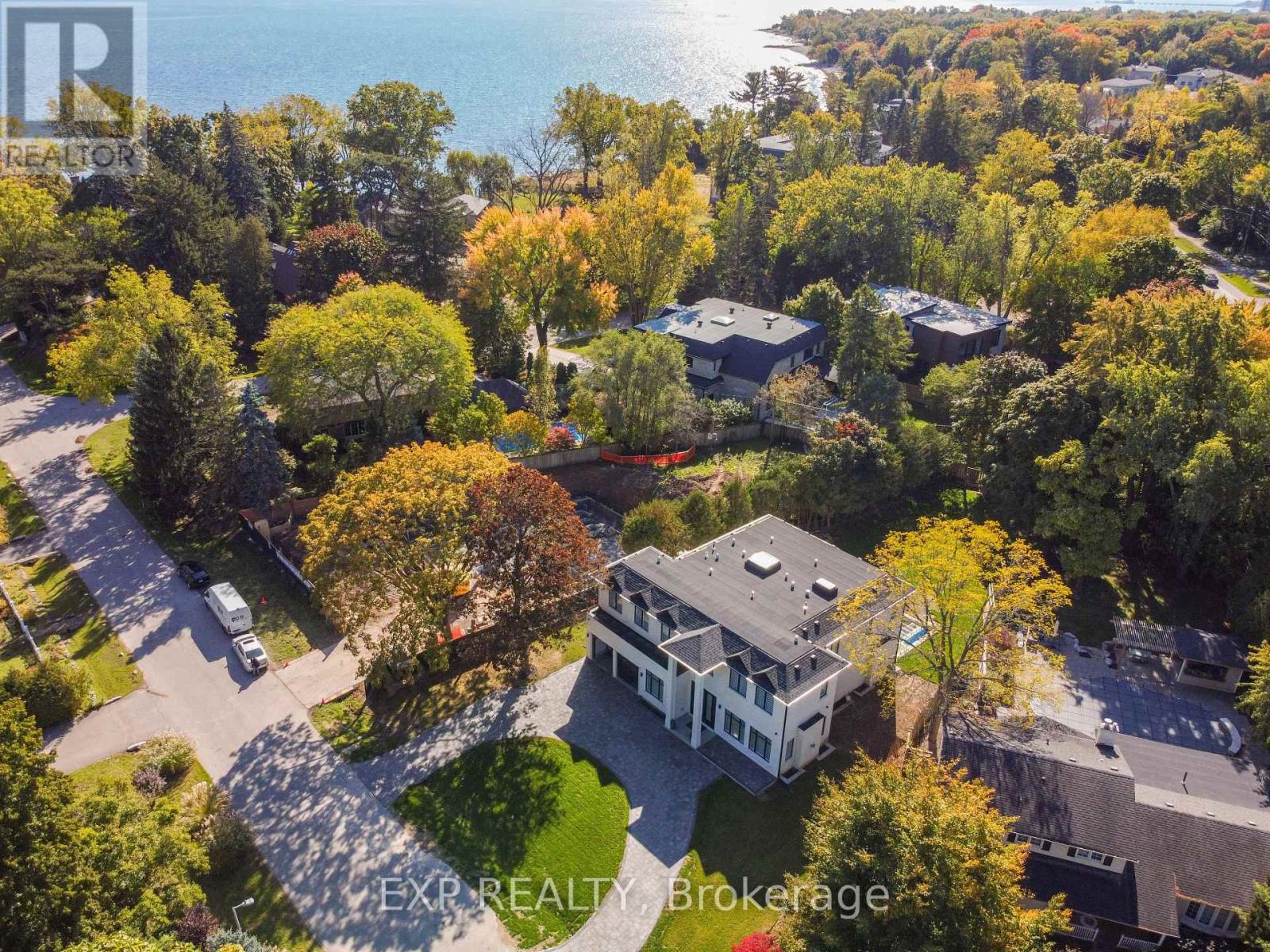 150 Wolfdale Avenue, Oakville, Ontario  L6L 4S1 - Photo 1 - W12439068