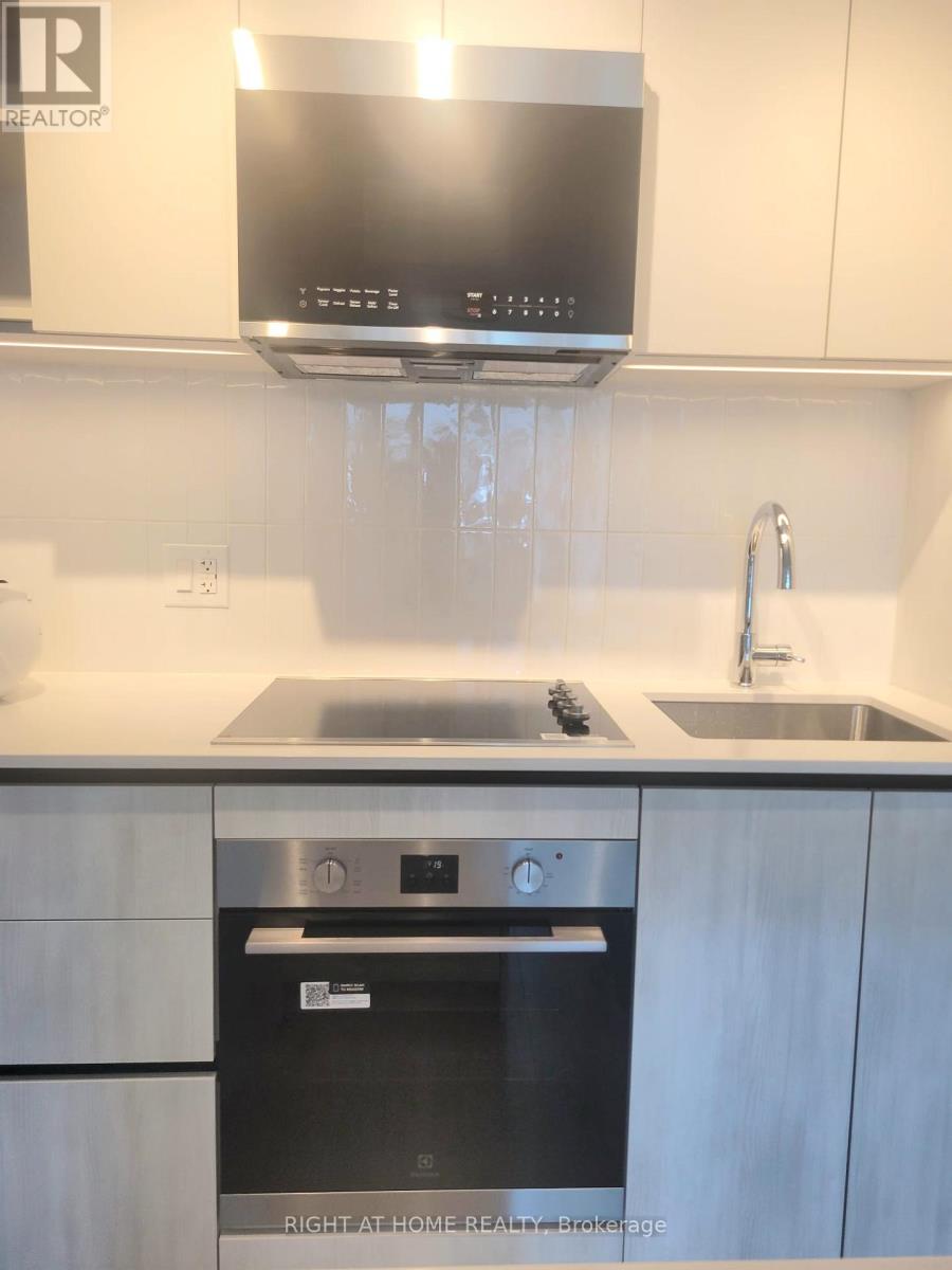 617 - 2485 Eglinton Avenue W, Mississauga, Ontario  L5M 2T1 - Photo 19 - W12439070