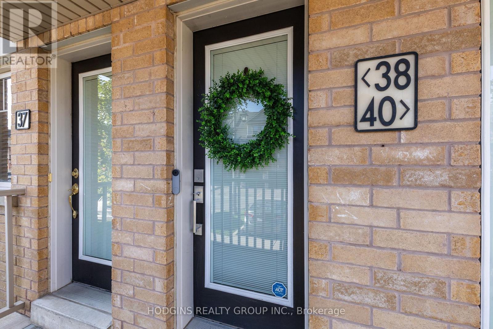 38 - 3250 Bentley Drive S, Mississauga, Ontario  L5M 0P7 - Photo 4 - W12439079