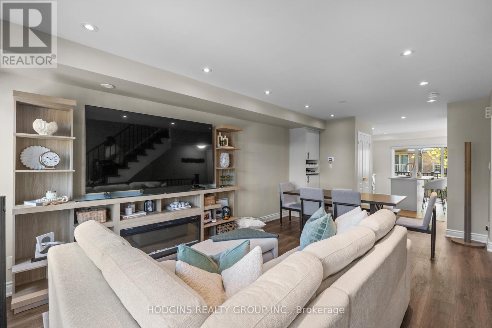 38 - 3250 Bentley Drive S, Mississauga, Ontario  L5M 0P7 - Photo 5 - W12439079