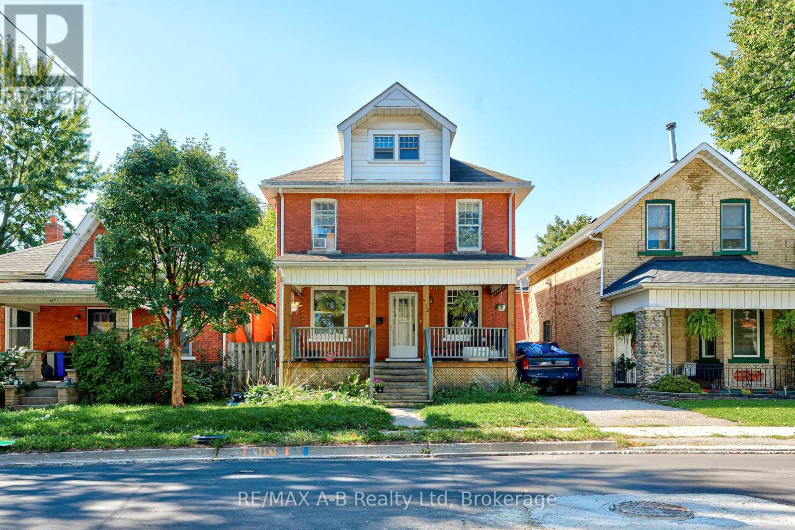 512 Downie Street, Stratford, Ontario  N5A 1Y2 - Photo 2 - X12439114