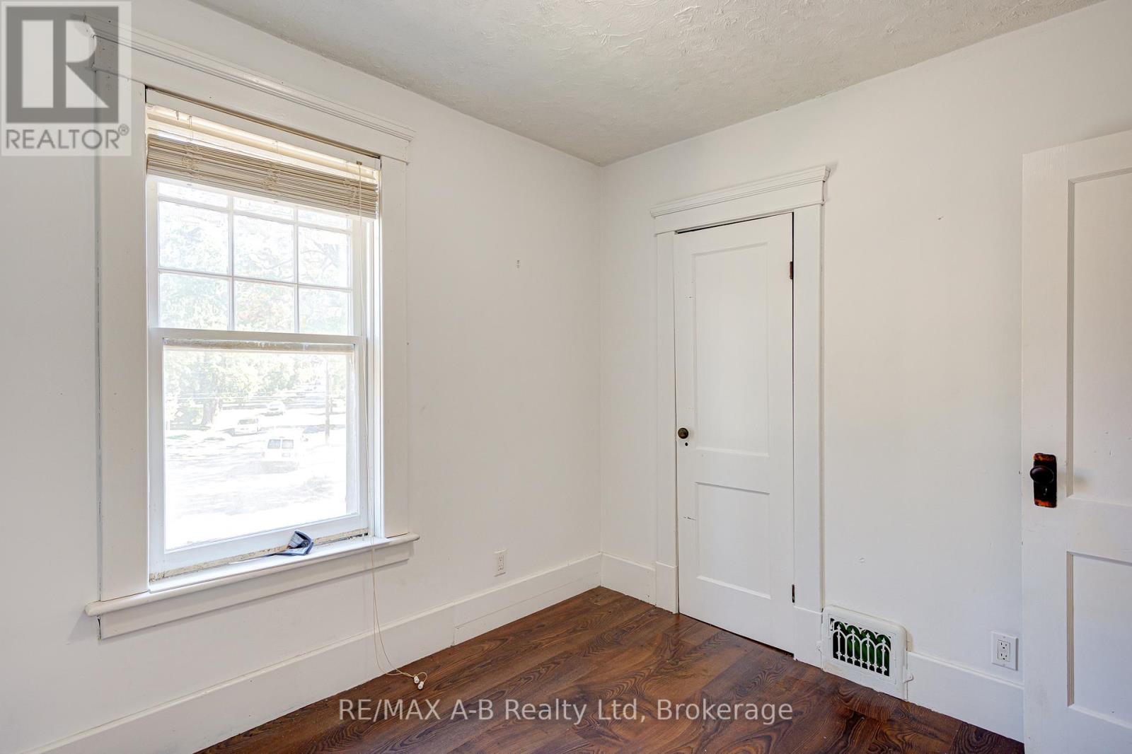 512 Downie Street, Stratford, Ontario  N5A 1Y2 - Photo 23 - X12439114