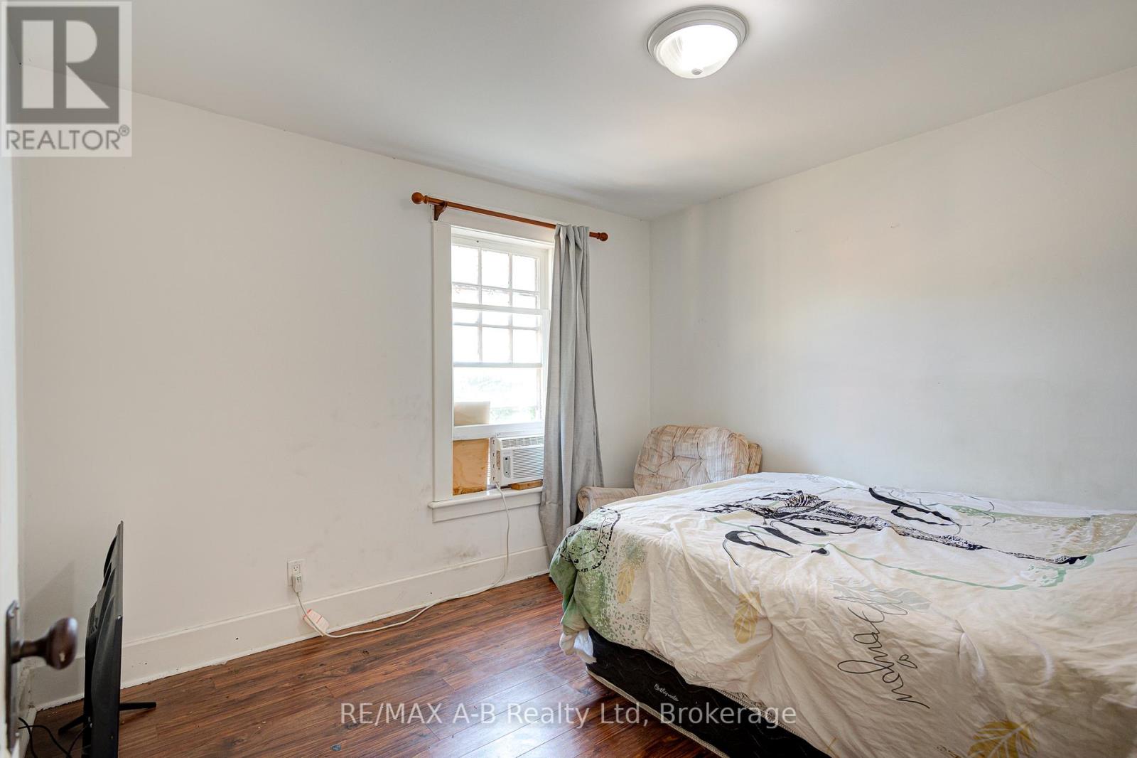 512 Downie Street, Stratford, Ontario  N5A 1Y2 - Photo 24 - X12439114
