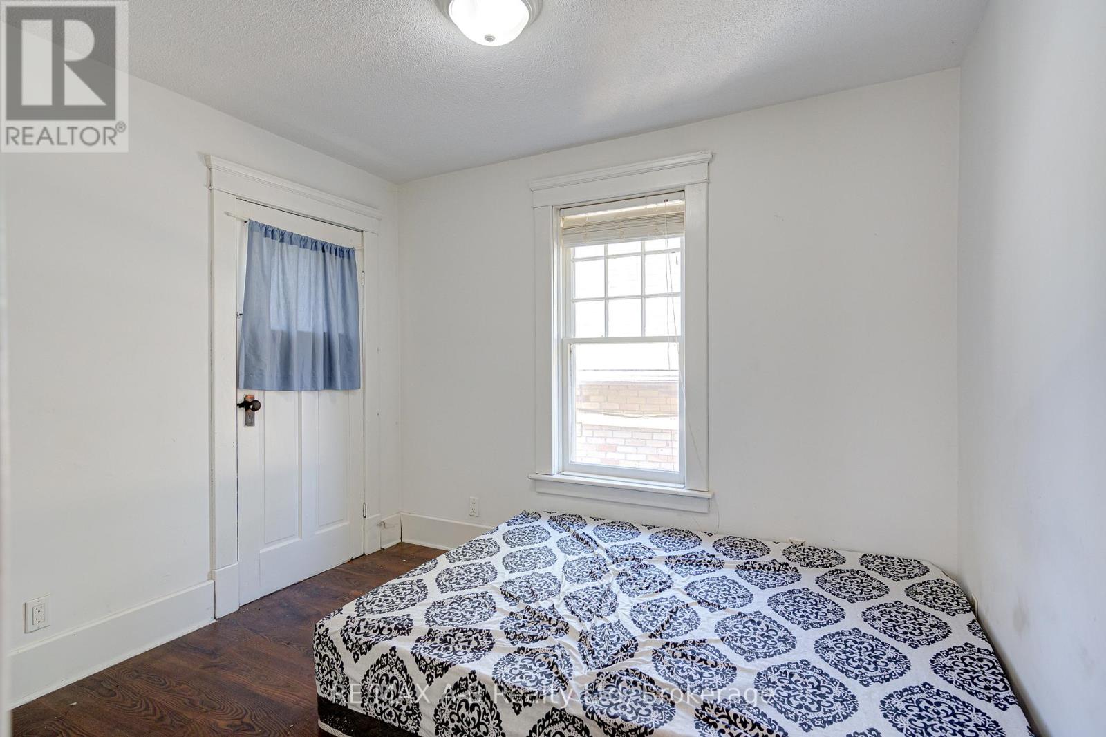 512 Downie Street, Stratford, Ontario  N5A 1Y2 - Photo 29 - X12439114
