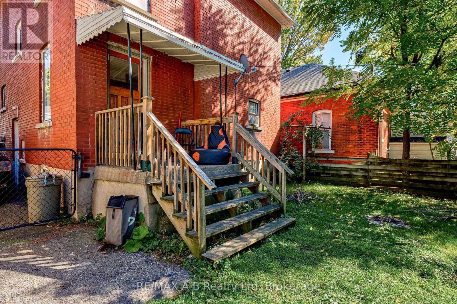 512 Downie Street, Stratford, Ontario  N5A 1Y2 - Photo 38 - X12439114