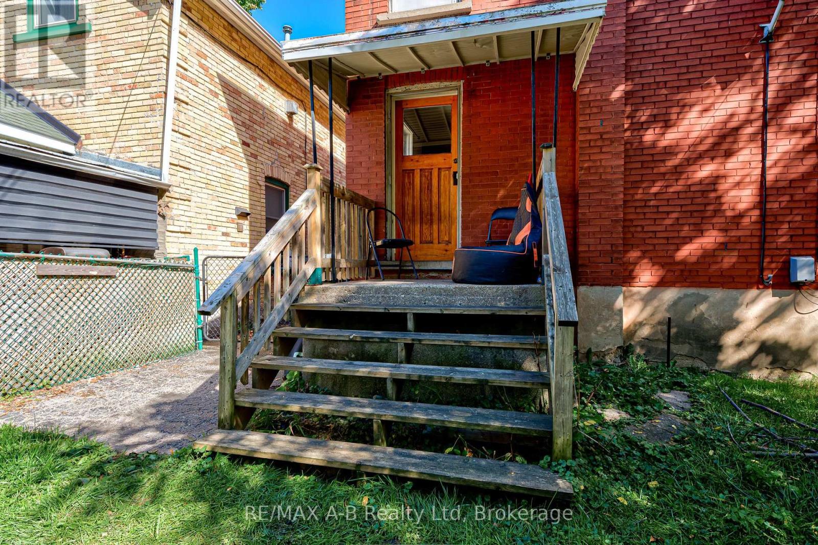 512 Downie Street, Stratford, Ontario  N5A 1Y2 - Photo 39 - X12439114
