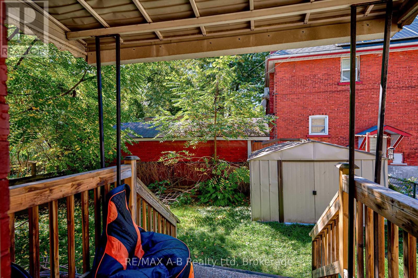 512 Downie Street, Stratford, Ontario  N5A 1Y2 - Photo 40 - X12439114