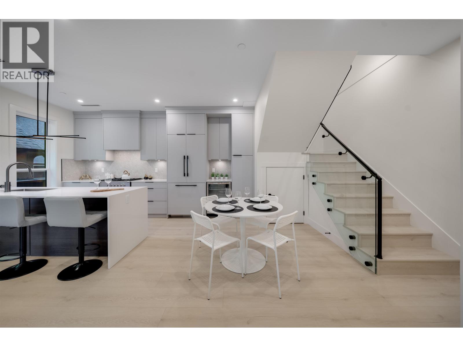 2 3836 W 8th Avenue, Vancouver, British Columbia  V6R 1Z4 - Photo 7 - R3054453